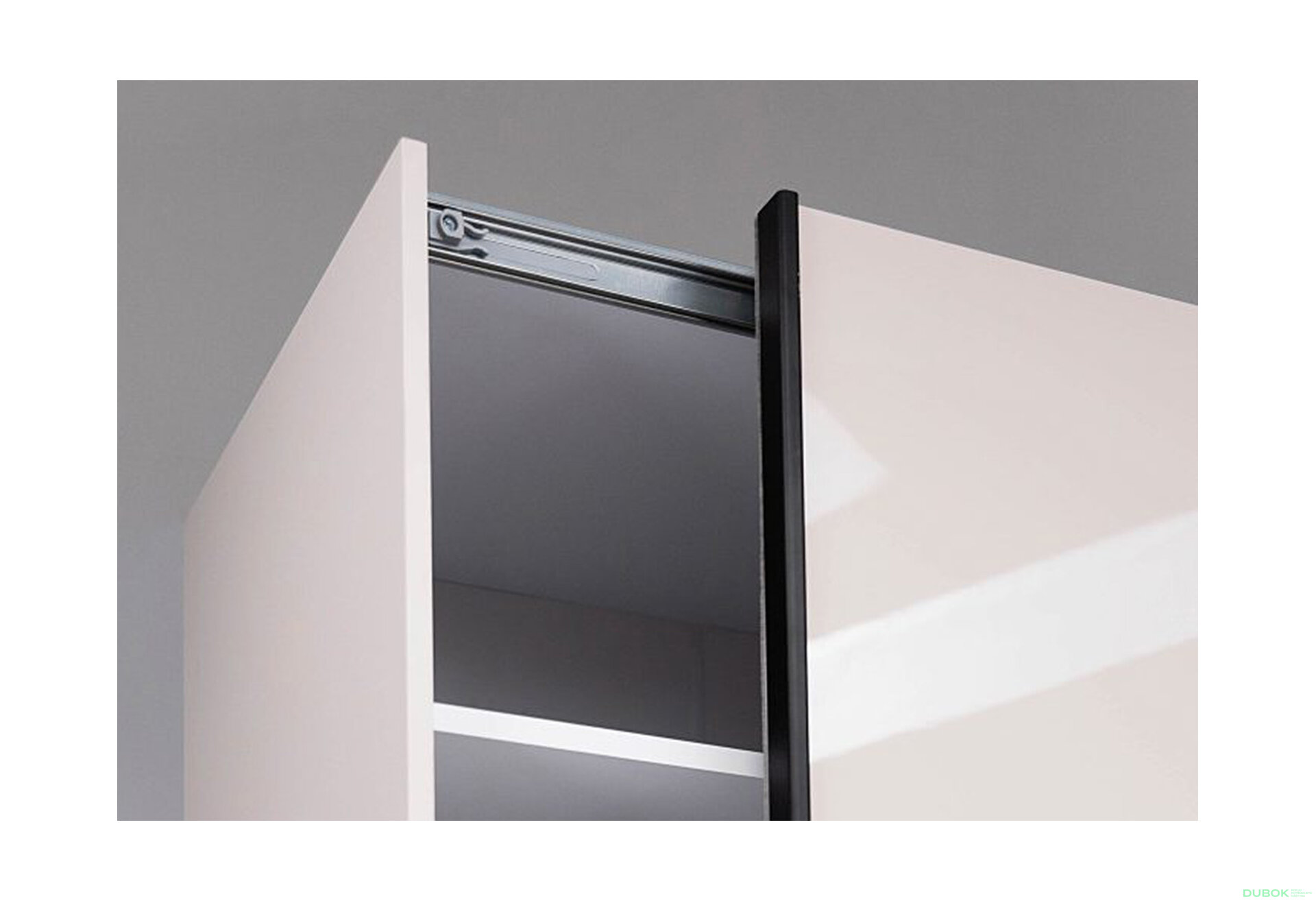 Fotografia 4 - Skriňa s posuvnými dverami 1.5х2.4m (Dvere kašmírový lesk/Zrkadlo) Lori