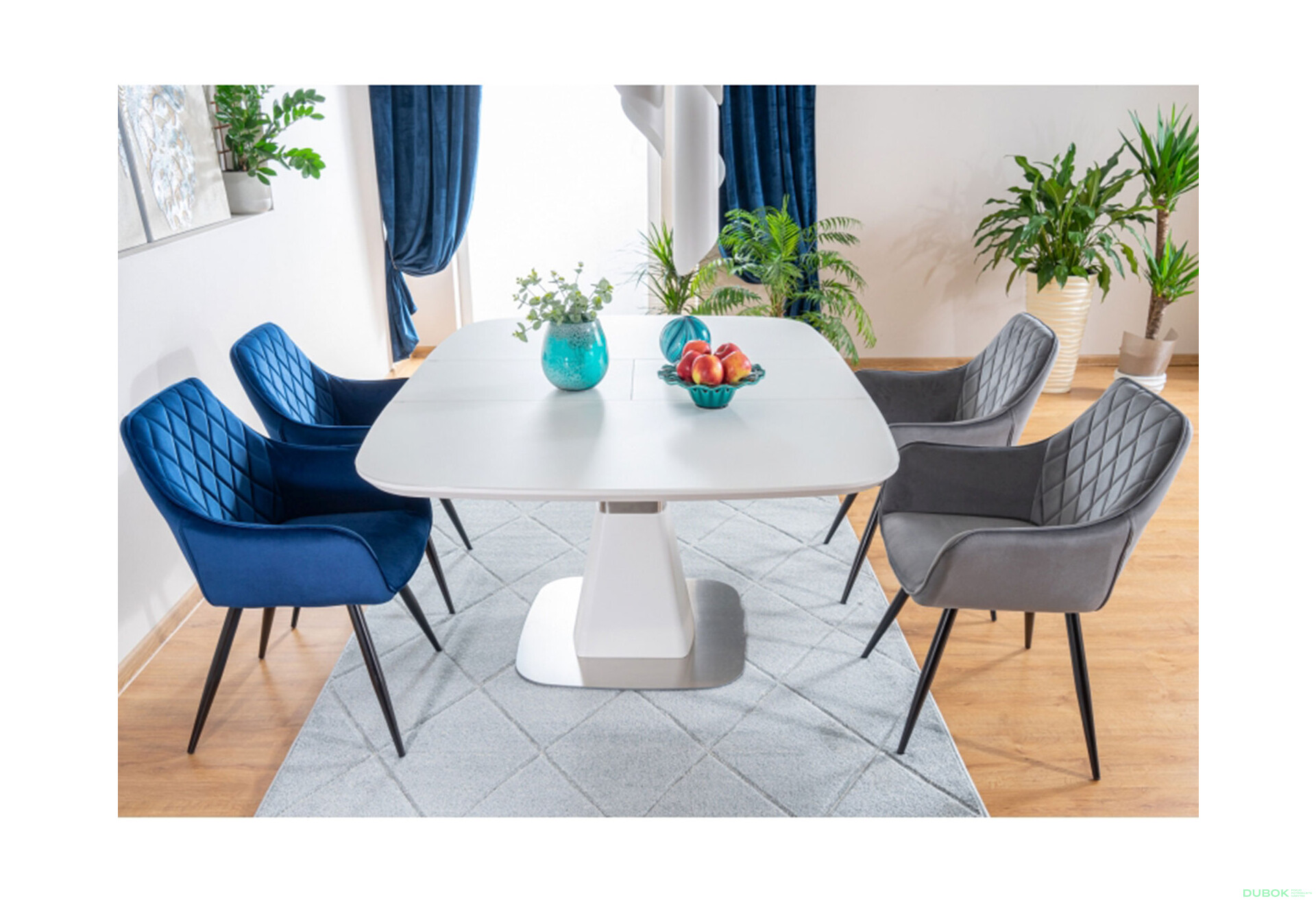Fotografia 7 - Stolička Linea Velvet tmavo modrá Bluvel 86, kov čierna matná